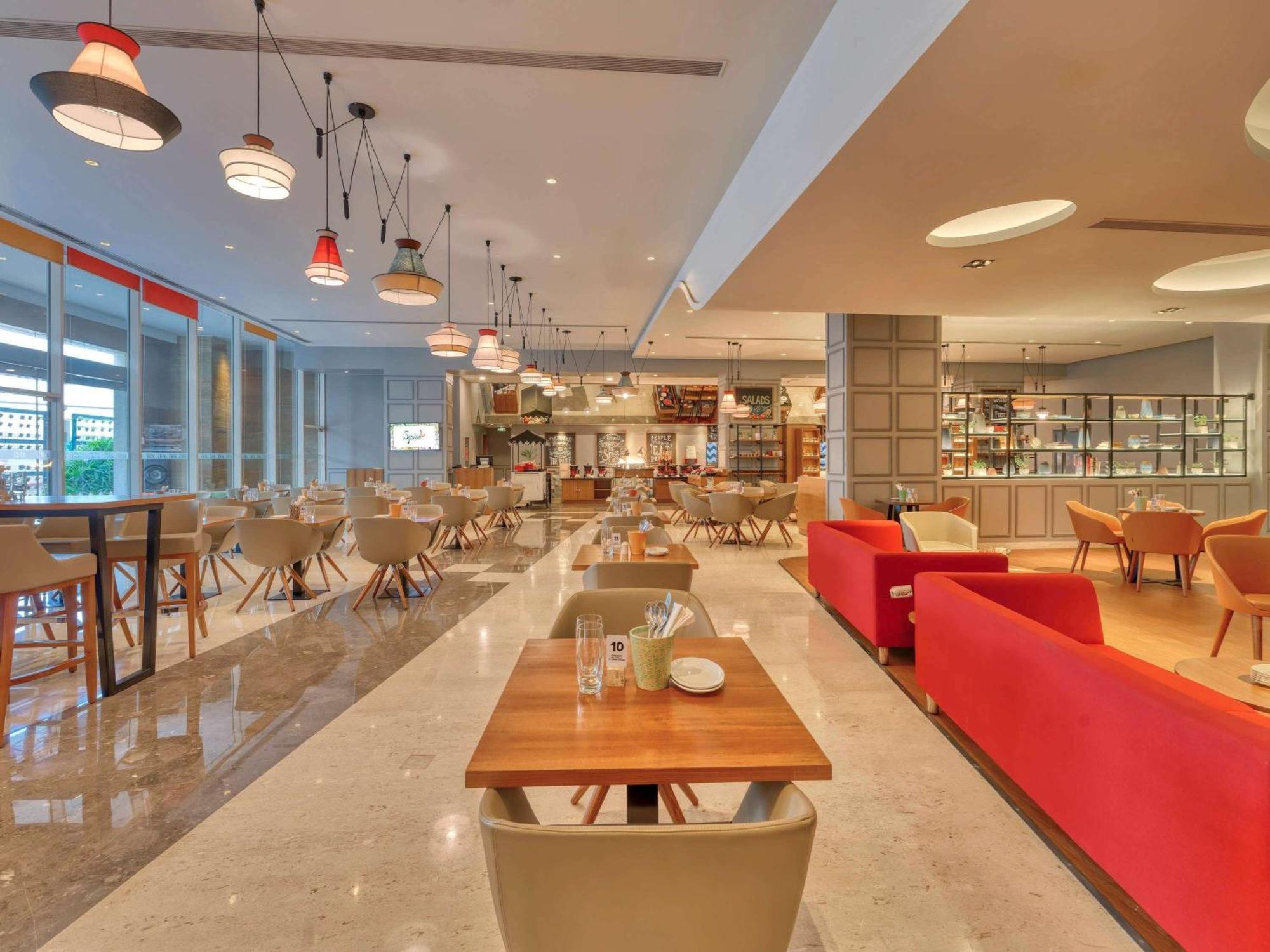 Отель Ibis Bengaluru Outer Ring Road Экстерьер фото
